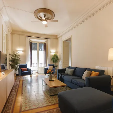 Bravissimo Ciutadans B, 4-bedroom Barri Vell Apartman Girona