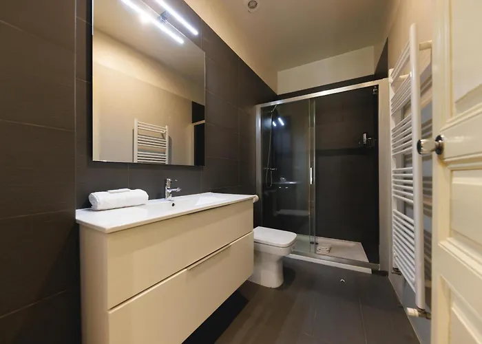 Bravissimo Ciutadans B, 4-bedroom Barri Vell Апартаменти Жерона