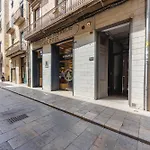 Bravissimo Ciutadans B, 4-bedroom Barri Vell Apartamento *
