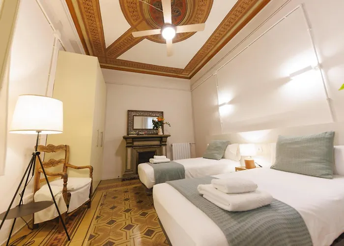 Daire Bravissimo Ciutadans B, 4-bedroom Barri Vell Girona